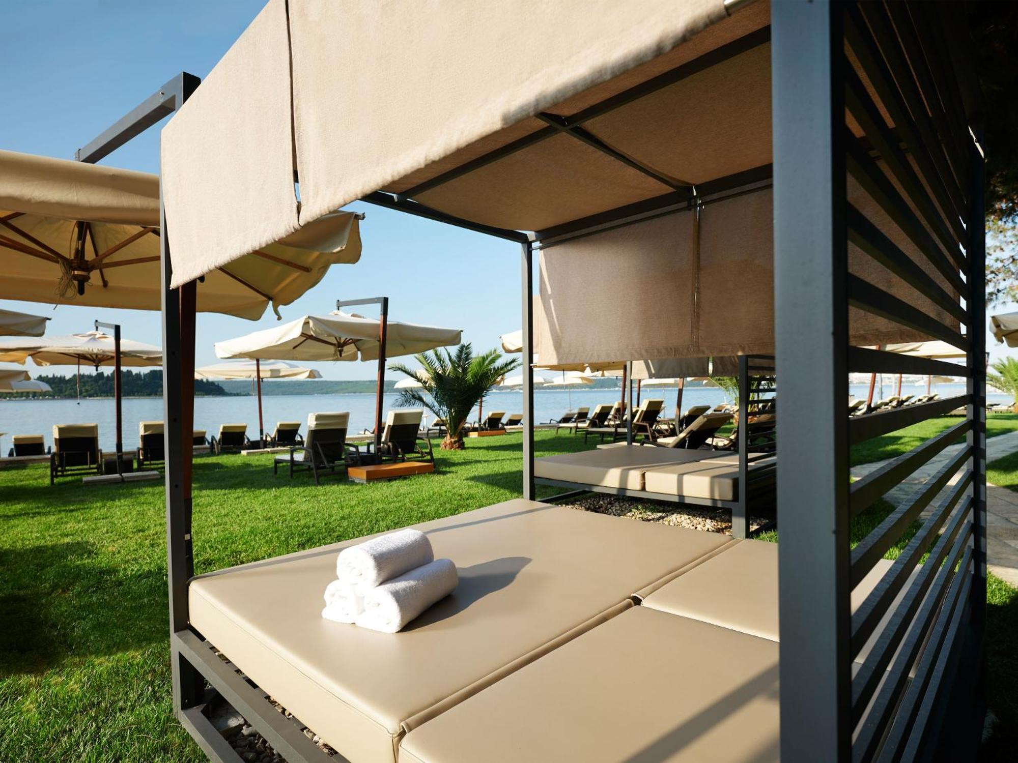 Hotel Slovenija - Terme & Wellness Lifeclass Portorož Exterior foto Beach at the Hotel